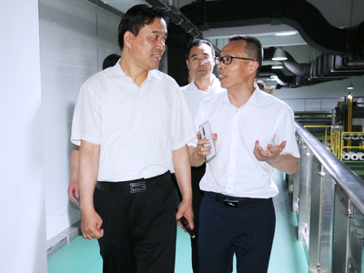 無錫市委常委、常務(wù)副市長朱愛勛蒞臨普天鐵心視察調(diào)研